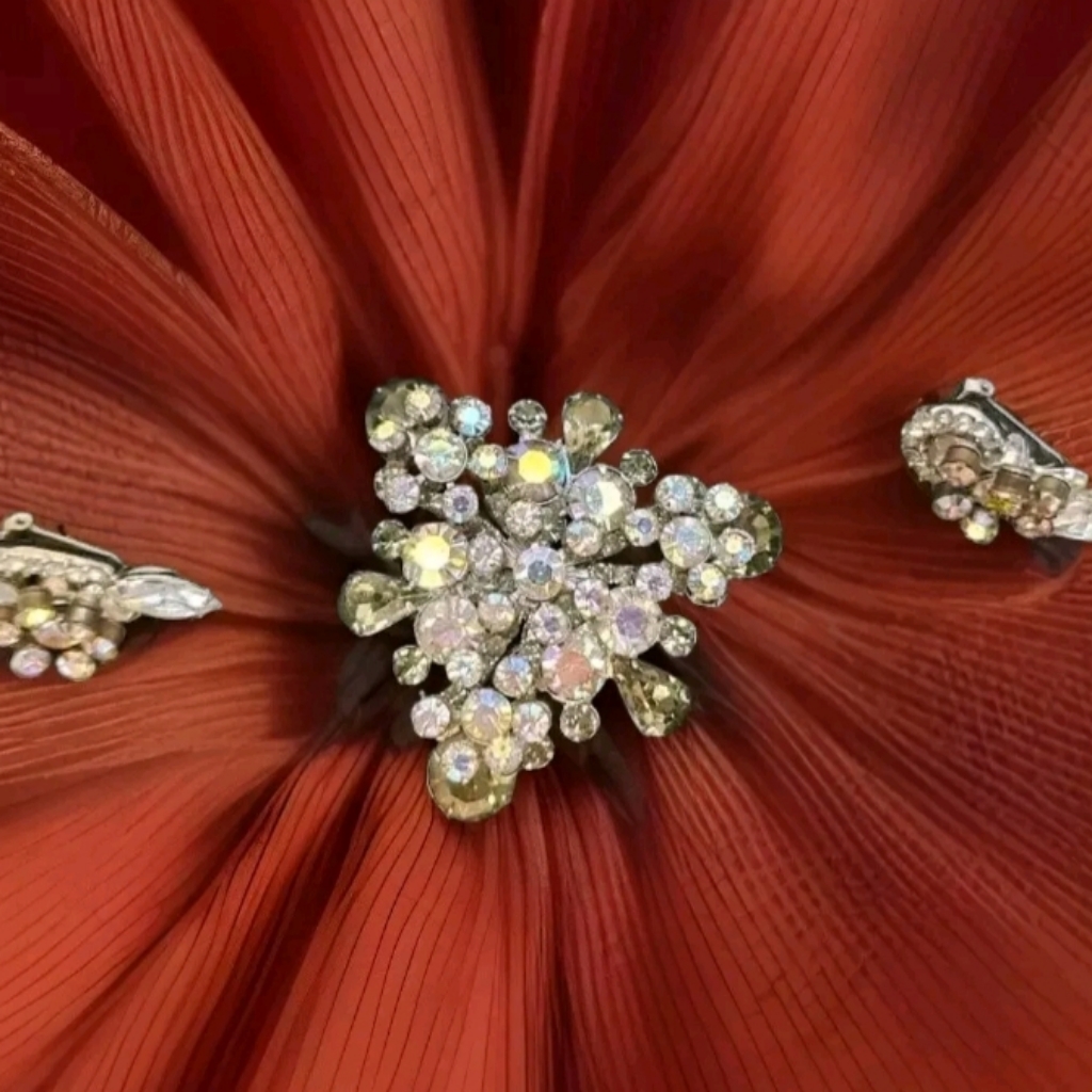 Vintage Juliana D & E Large Ab Rhinestones Tier Brooch & Clip Earrings
